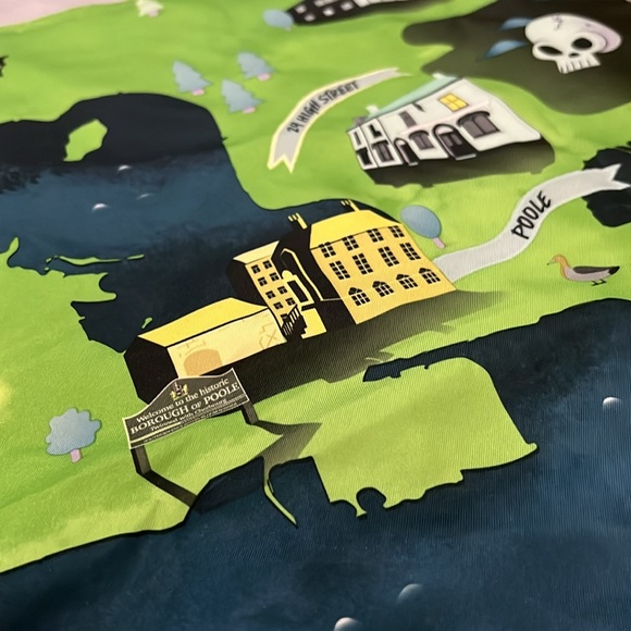 Exclusive Lush Cosmetics - Kitchen Knot Wrap - Treasure Map 2023 NWT - Picture 2 of 8